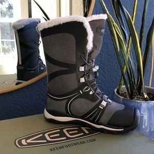 Brand new KEEN Kids winter boots